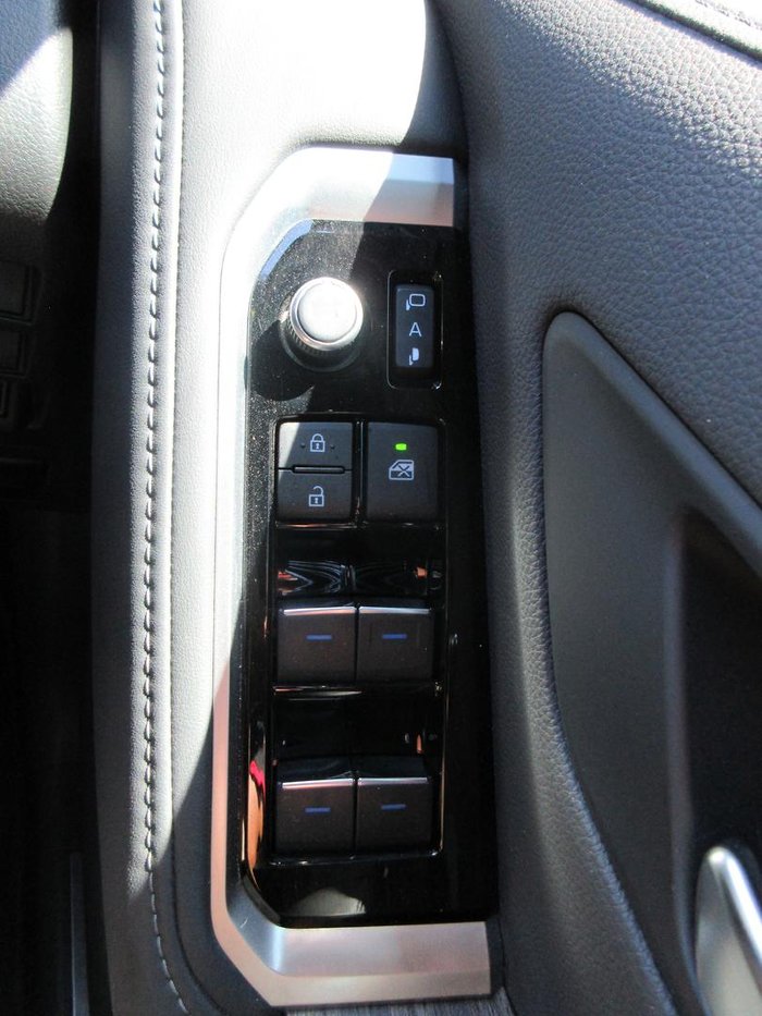 2023 Toyota Landcruiser VX