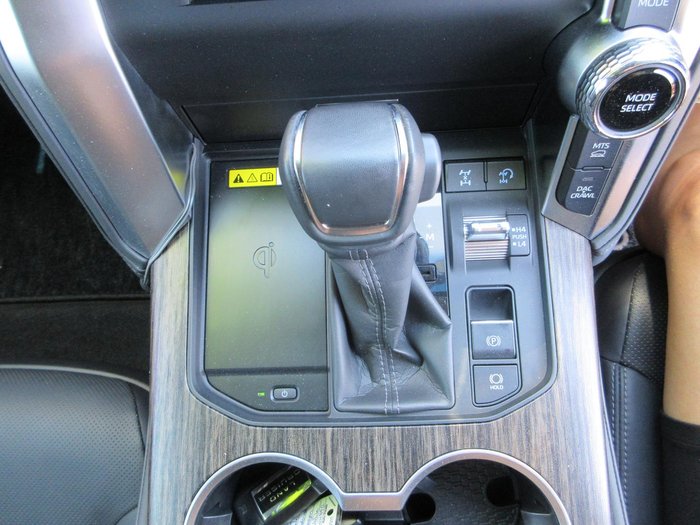 2023 Toyota Landcruiser VX