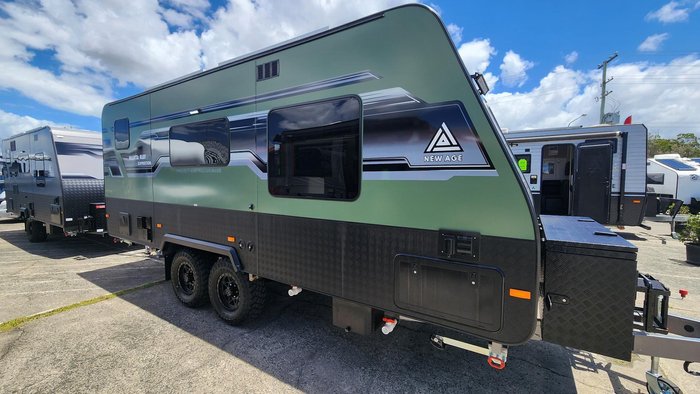 2026 New Age Caravans Manta Ray Expedition 18' My26