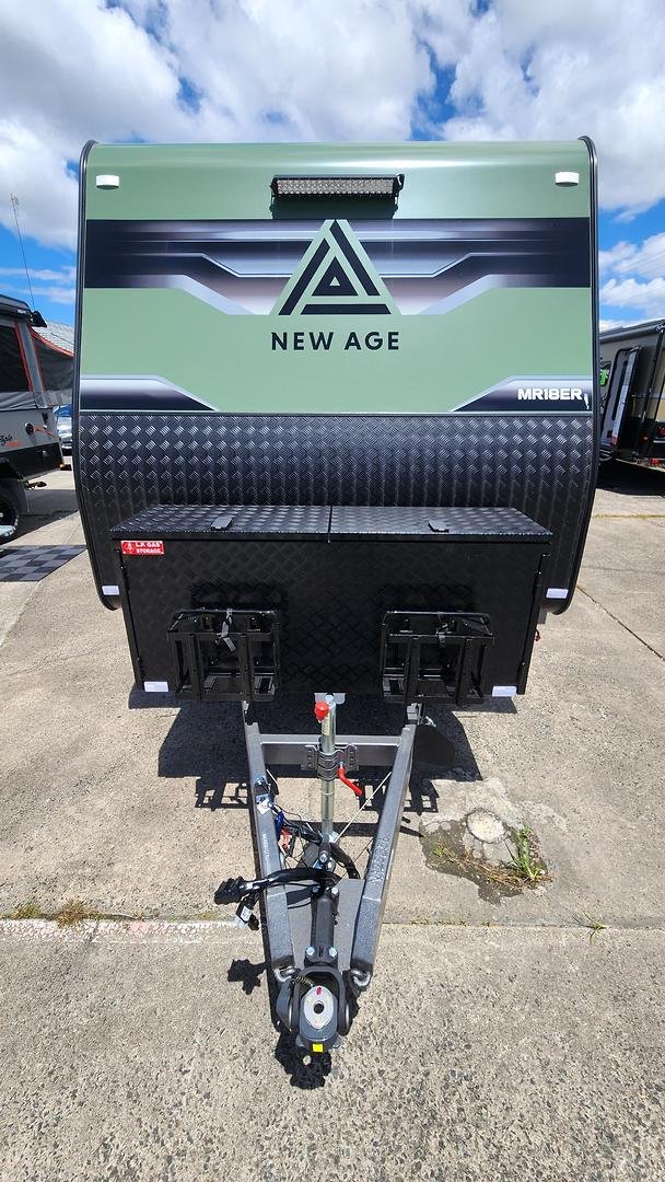 2026 New Age Caravans Manta Ray Expedition 18' My26