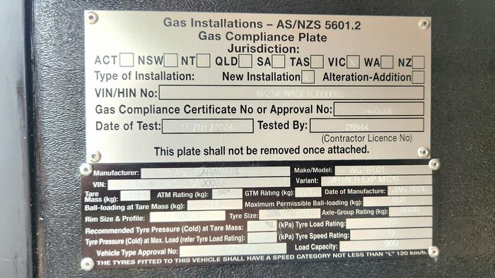 2026 New Age Caravans Manta Ray Expedition 18'