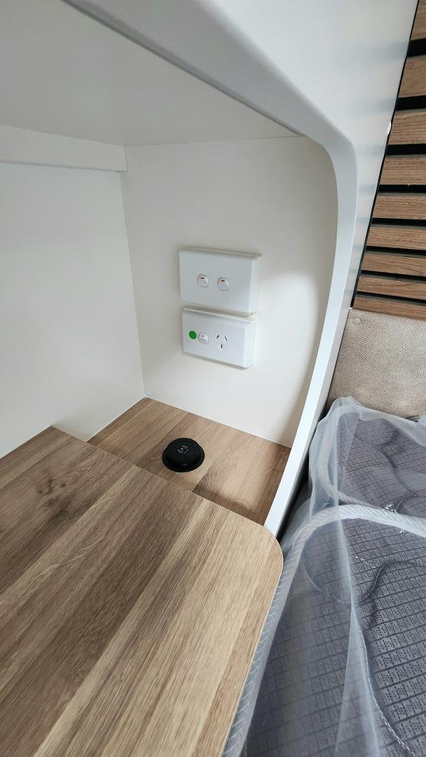 2026 New Age Caravans Manta Ray Expedition 18'