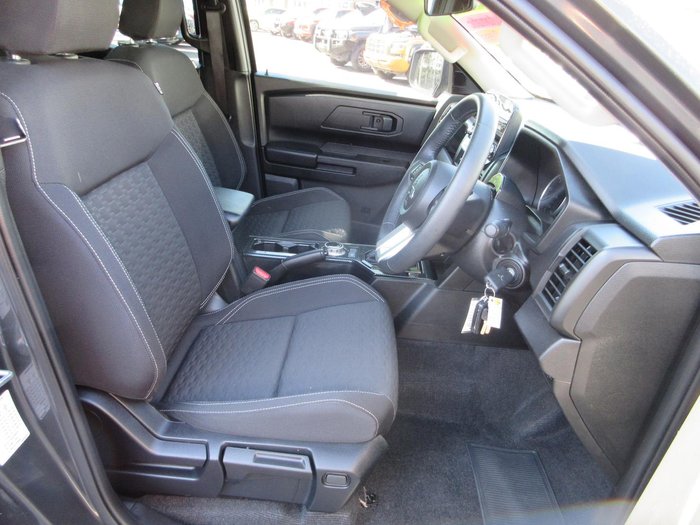 2024 Mitsubishi Triton GLX-R