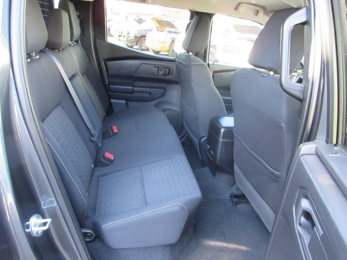 2024 Mitsubishi Triton GLX-R