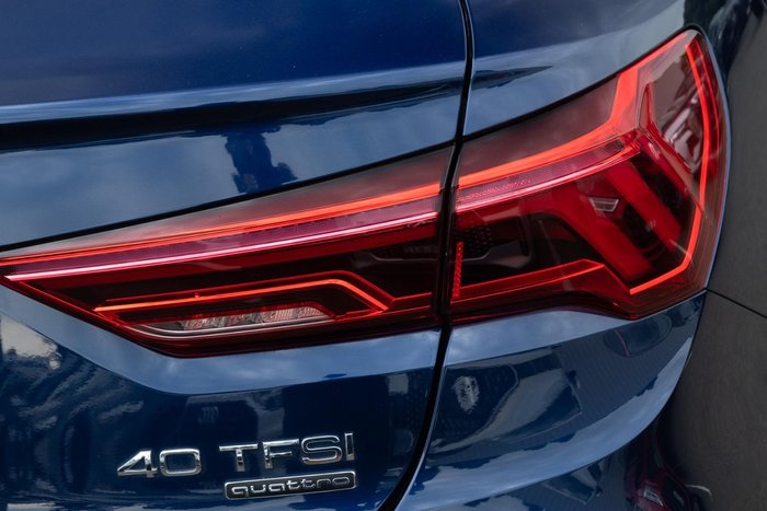 2022 Audi Q3 40 TFSI S line