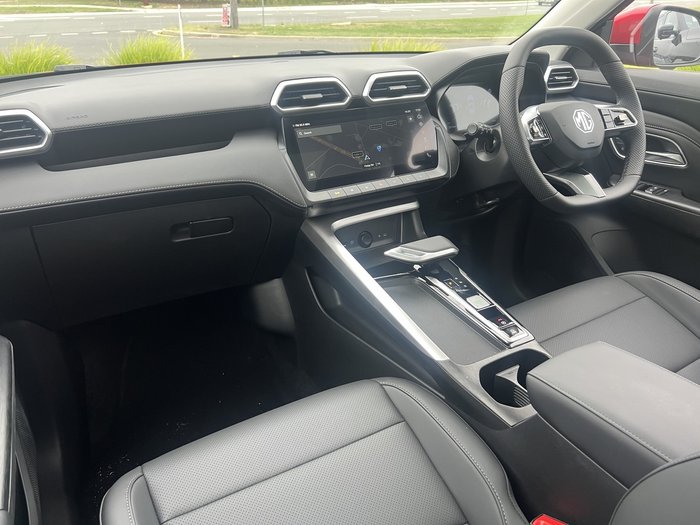 2025 MG ZS Essence Hybrid+