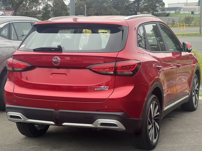 2025 MG ZS Essence Hybrid+