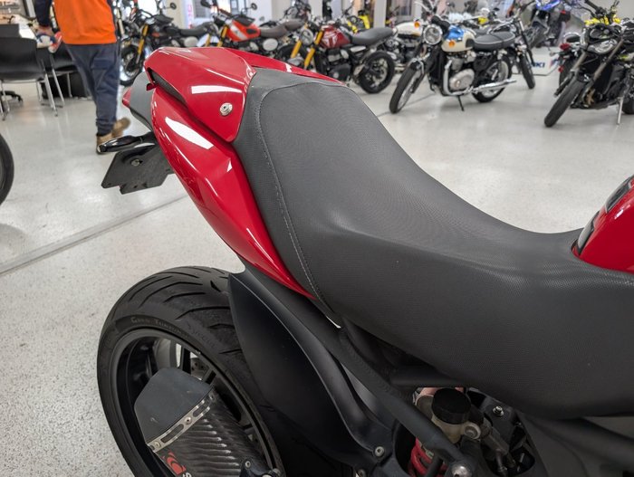 2012 Triumph SPEED TRIPLE Red