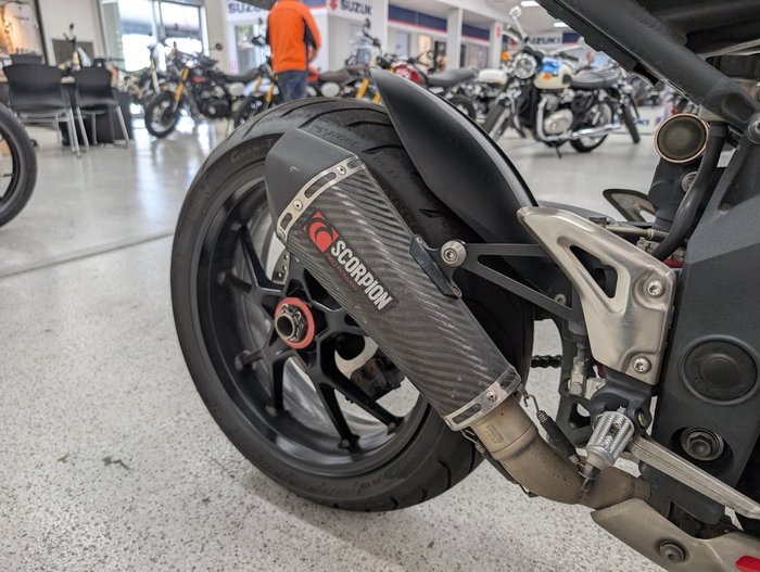 2012 Triumph SPEED TRIPLE Red