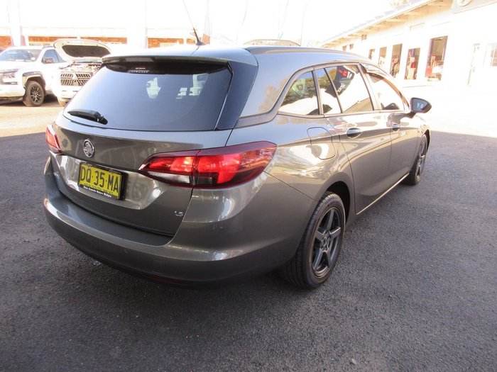 2017 Holden Astra LS+