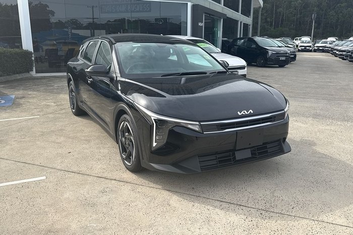 2025 Kia K4 Sport