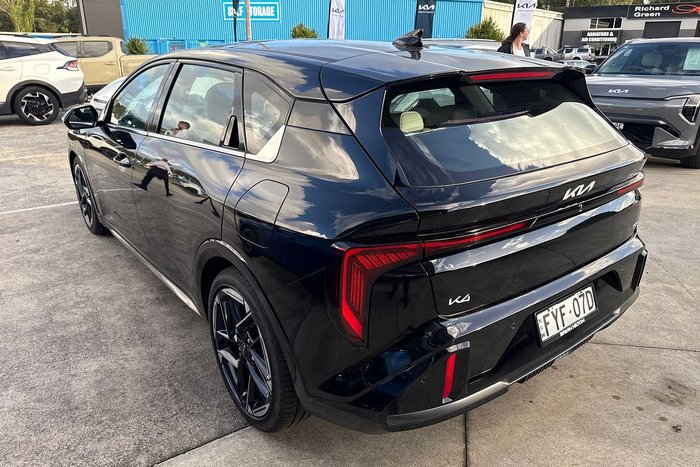 2025 Kia K4 GT-Line CL4m MY26 Aurora Black Pearl (ABP)