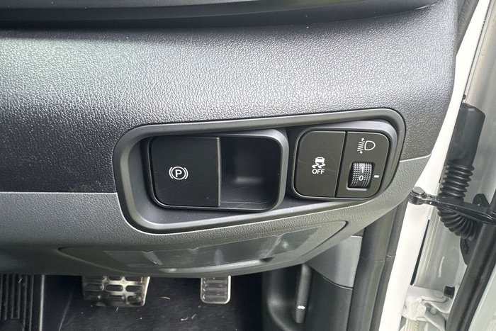 2025 Kia Tasman X-Line TK MY26 4X4 Dual Range Clear White (UD)