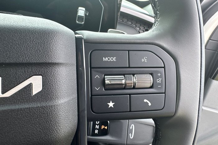 2025 Kia Tasman X-Line TK MY26 4X4 Dual Range Clear White (UD)