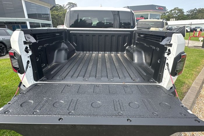 2025 Kia Tasman X-Line TK MY26 4X4 Dual Range Clear White (UD)