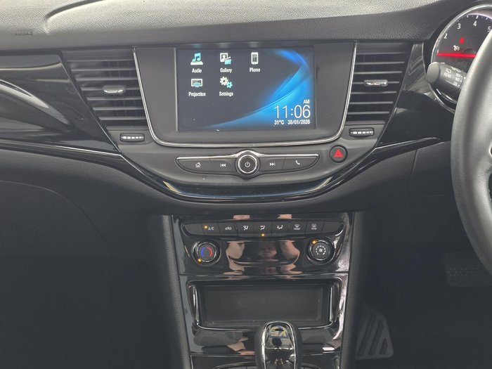 2018 Holden Astra LS+