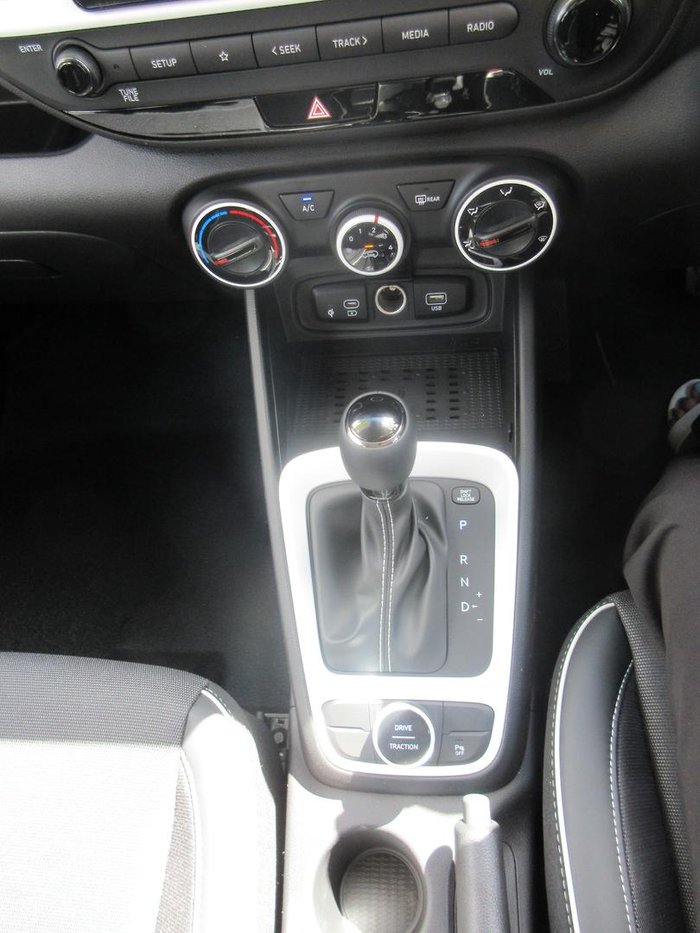 2025 Hyundai Venue Active