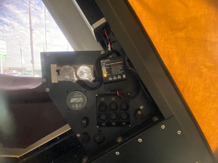 2012 Track Trailer Tvan Canning