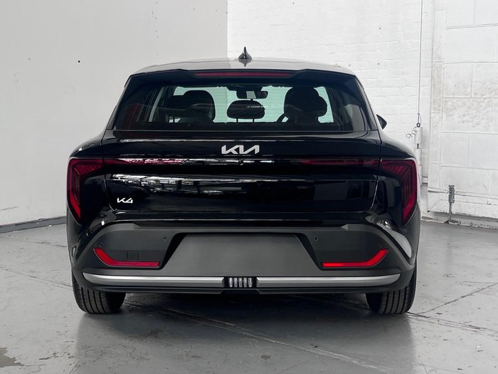 2025 Kia K4 S