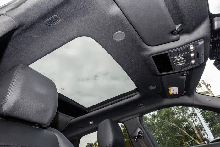 2023 Land Rover Range Rover Evoque P250 Dynamic SE