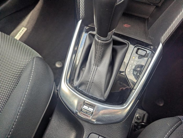 2017 Mazda 2 Maxx DL Series Maroon