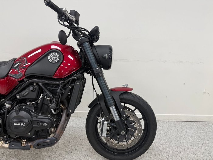 2018 Benelli LEONCINO (ABS) Red