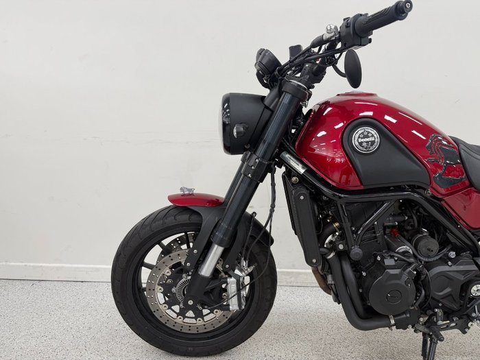 2018 Benelli LEONCINO (ABS) Red