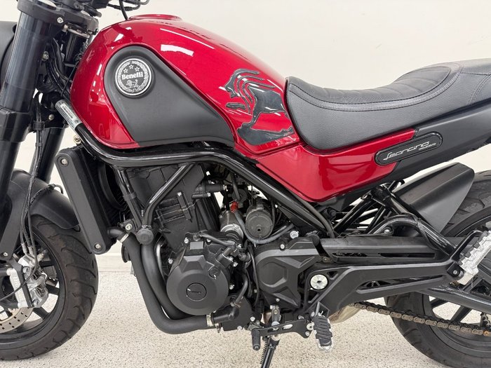 2018 Benelli LEONCINO (ABS) Red