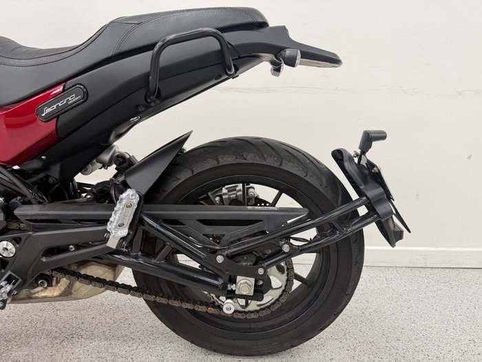 2018 Benelli LEONCINO (ABS) Red