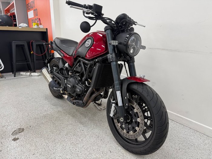 2018 Benelli LEONCINO (ABS) Red