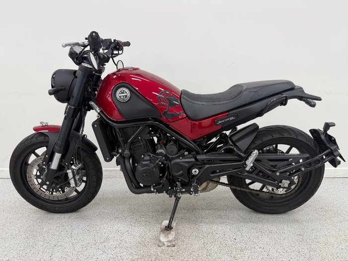 2018 Benelli LEONCINO (ABS) Red