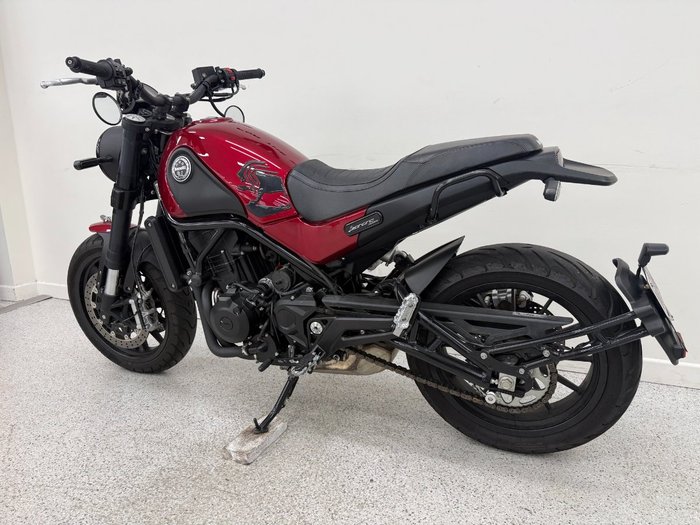2018 Benelli LEONCINO (ABS) Red