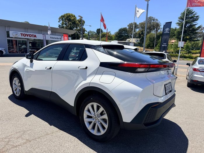 2024 Toyota C-HR GXL