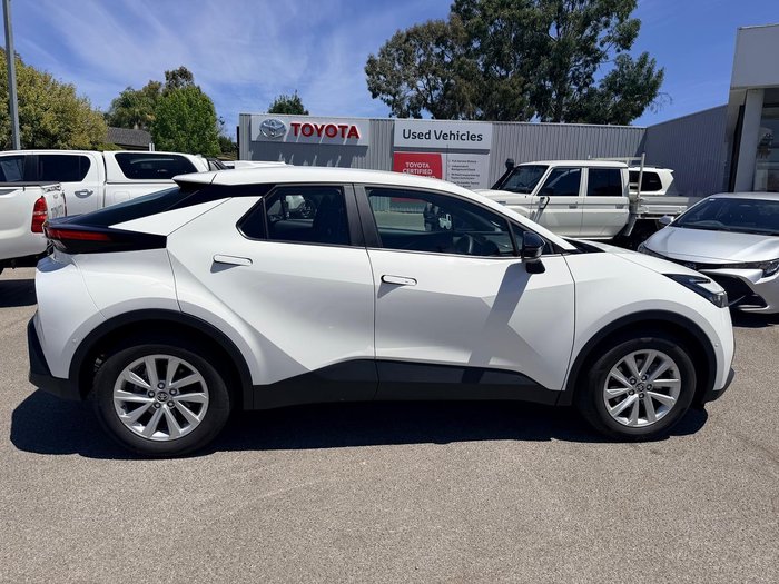 2024 Toyota C-HR GXL