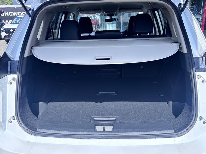 2026 Nissan X-TRAIL ST-L