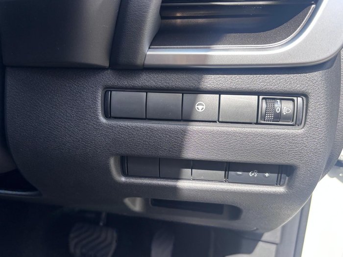 2026 Nissan X-TRAIL ST-L T33 MY26 Everest White