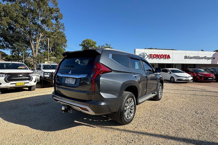 2023 Mitsubishi Pajero Sport GLX
