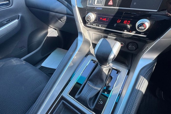 2023 Mitsubishi Pajero Sport GLX