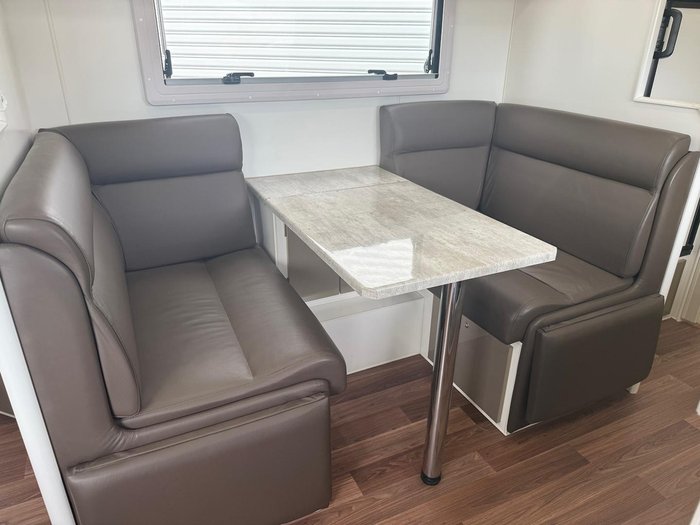 2016 Elite Eildon Series 8 Diamond Le