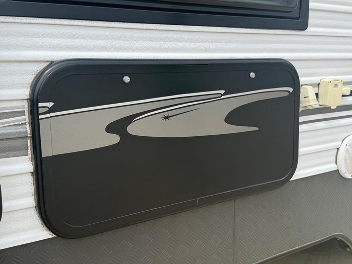 2016 Elite Eildon Series 8 Diamond Le