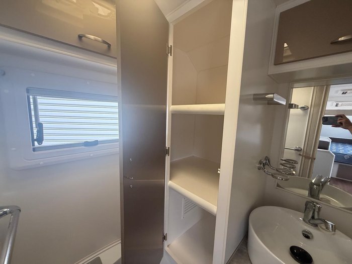 2016 Elite Eildon Series 8 Diamond Le