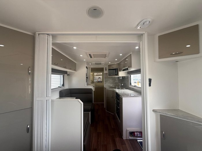 2016 Elite Eildon Series 8 Diamond Le