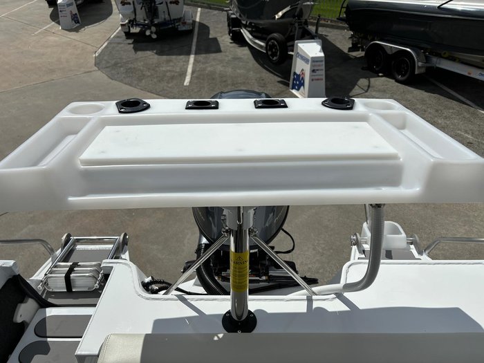 2026 QUINTREX 520 Cruiseabout Pro