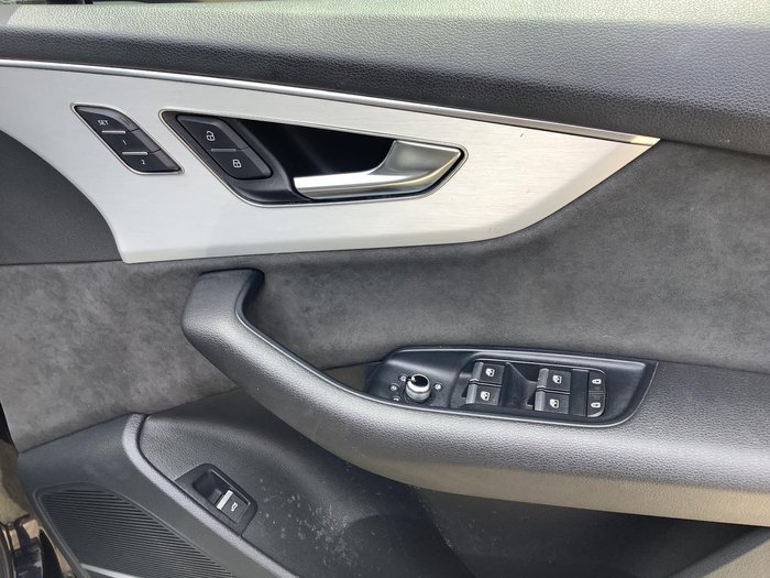 2021 Audi Q7 50 TDI S line