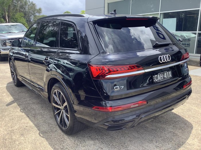 2021 Audi Q7 50 TDI S line