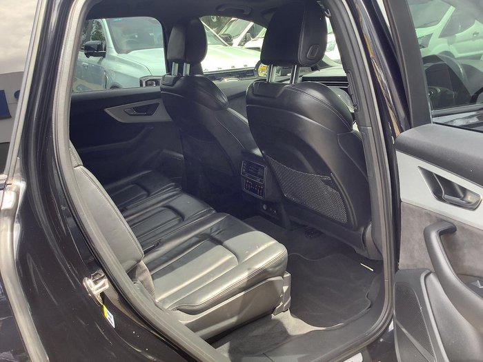 2021 Audi Q7 50 TDI S line