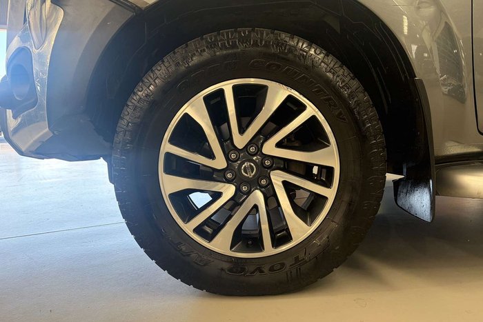 2017 Nissan Navara ST-X