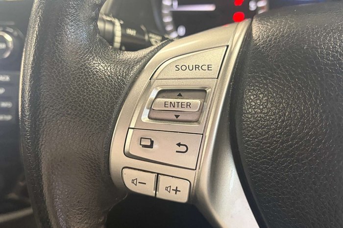 2017 Nissan Navara ST-X