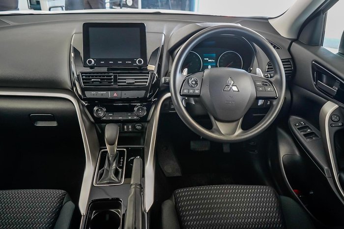 2025 Mitsubishi Eclipse Cross ES