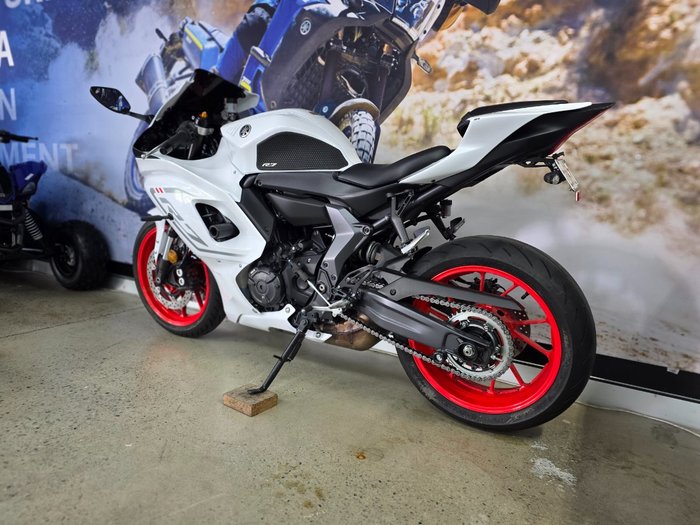 2023 Yamaha YZF-R7LA WHITE